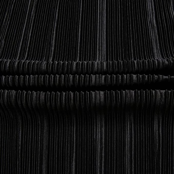 Black Pleated Button Front Dress - Picture 5 of 6